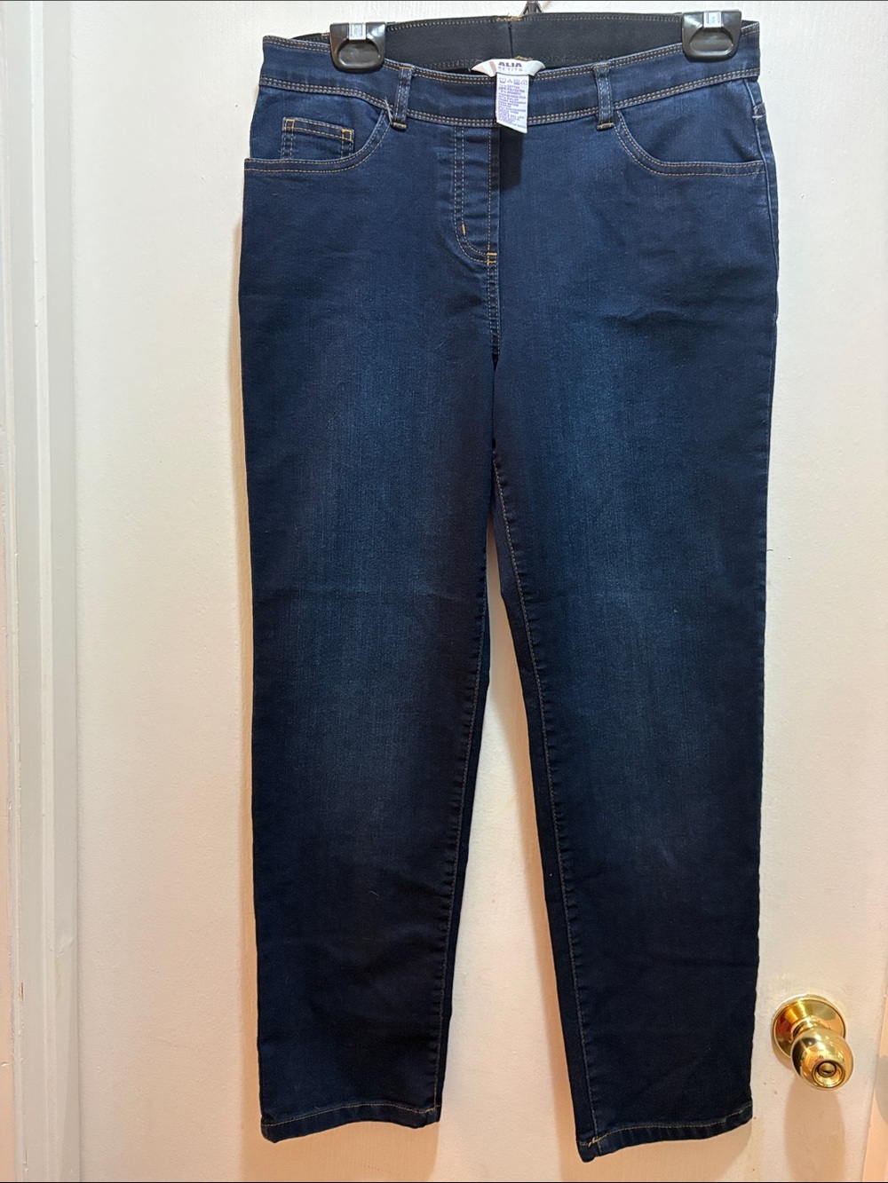 Alia Dark Blue Straight-Leg Women's Jeans